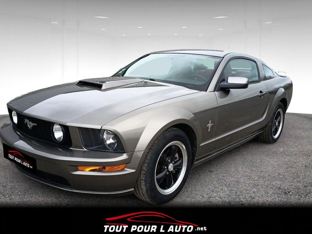 FORD MUSTANG